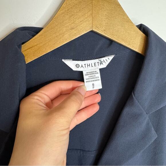 Athleta Avenue Romper Navy Blue Stretch Drawstring Collared Athletic Comfort S - Picture 3 of 7